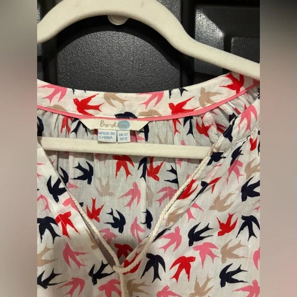 Boden Bird Print Tassel Tie Blouse Top Size 8 Pink Navy Red - Picture 2 of 3